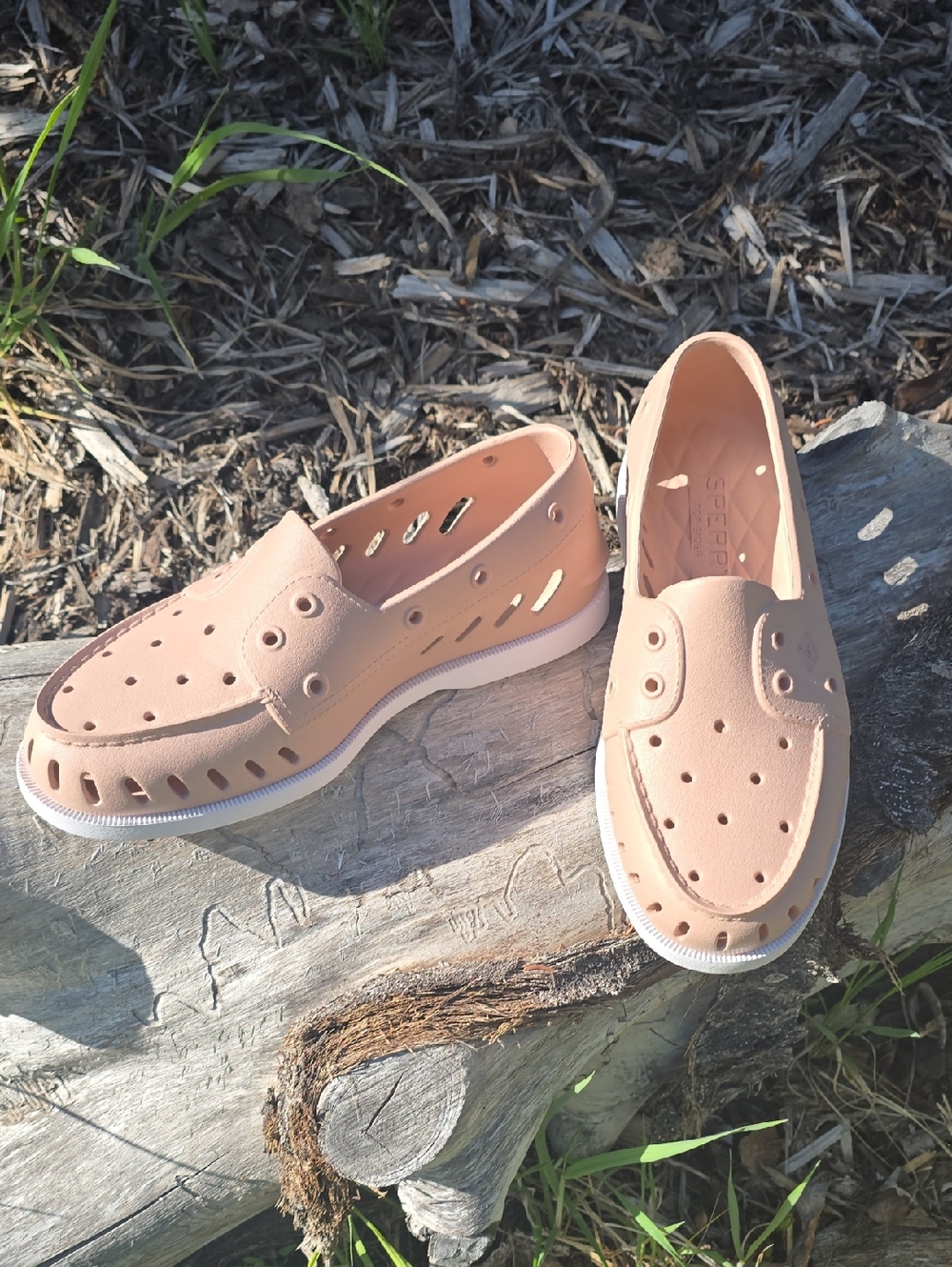 Sperry Perforated Slip-On Loafers in Blush Peach Size 9 Womens